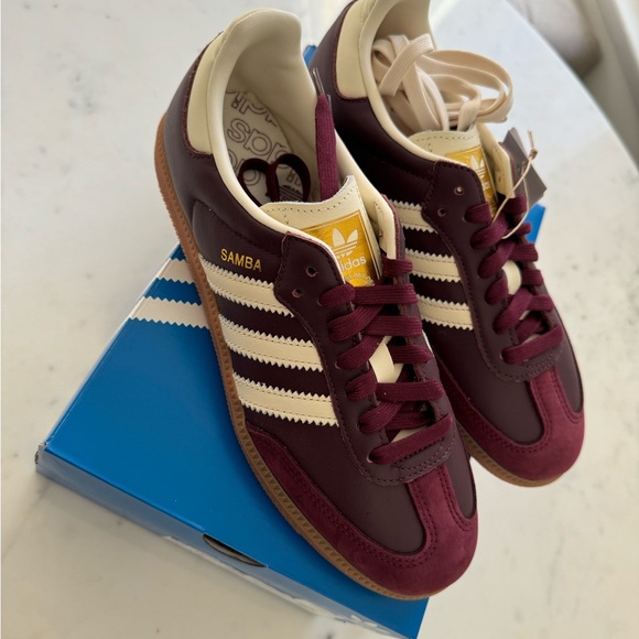LIMITED EDITION ADIDAS SAMBAS - Picture 5 of 5
